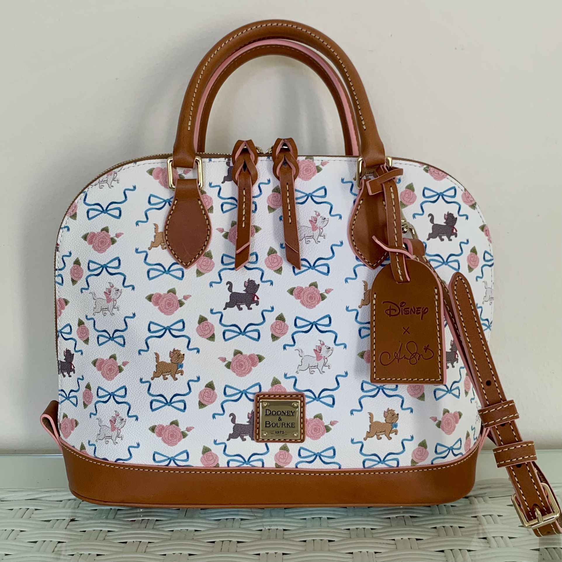 Retired Disney Parks Dooney & Burke Aristocats Satchel Bag