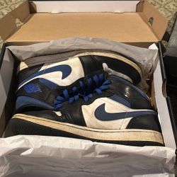 Jordan 1 Blue & Black Mids Size 10