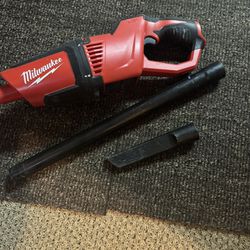 Milwaukee M12 Compact Handheld Vacuum 