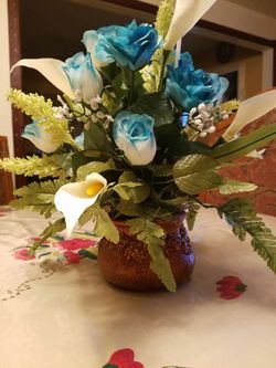 New artificial floral Centerpiece