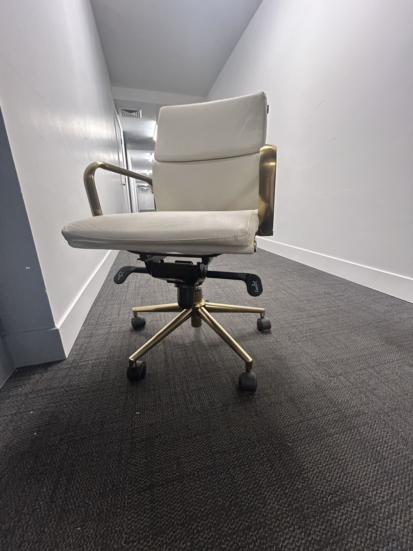 Desk Chair For Sale