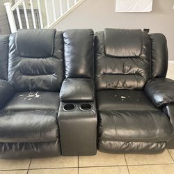 Free recliner couch 🛋️