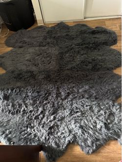 6’ x 5’ Authentic Sheepskin Wool Rug - Dark Grey