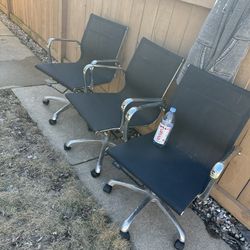Office Chairs 
