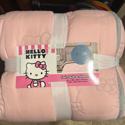 Hello Kitty Twin Quilt Set