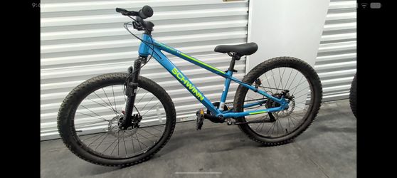SALE!!  Schwinn Axum Sport 24"Mountain Bike -- BLUE