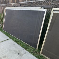 ALUMINUM SCREEN 9 FEET LONG X54 INCHES WIDE GOOD CONDITION 