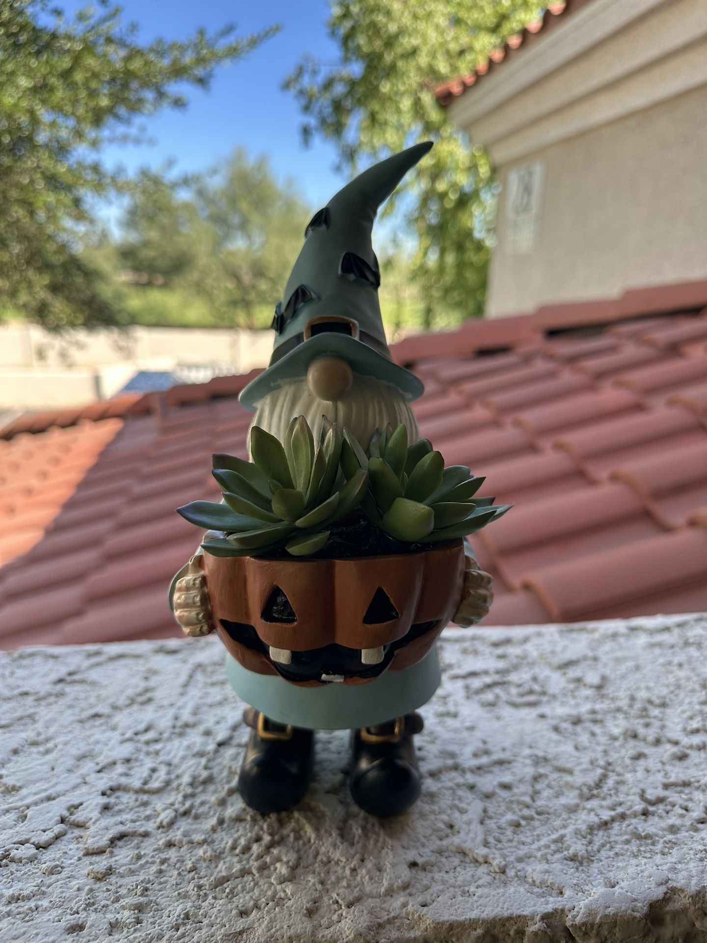 halloween gnome w fake plant