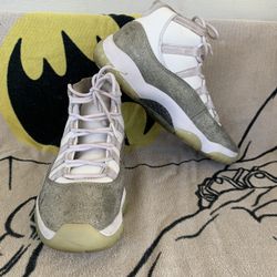 Nike Air Jordan 11 Retro White Metallic Silver (W) AR0715-100 Size 8W