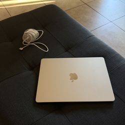 2025 MacBook Air M4