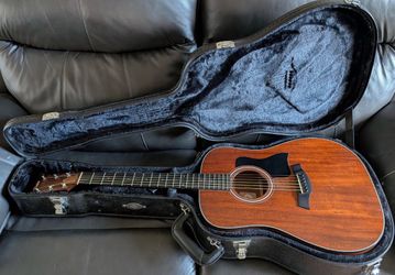 2014 - 2015 Taylor 320 Acoustic - Mahogany- w/Taylor Hard Shell Case