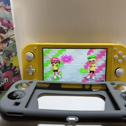 Nintendo Lite Switch Yellow with Splatoon 2 Charger and Protector Sleeve 