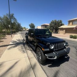 2022 Jeep Gladiator