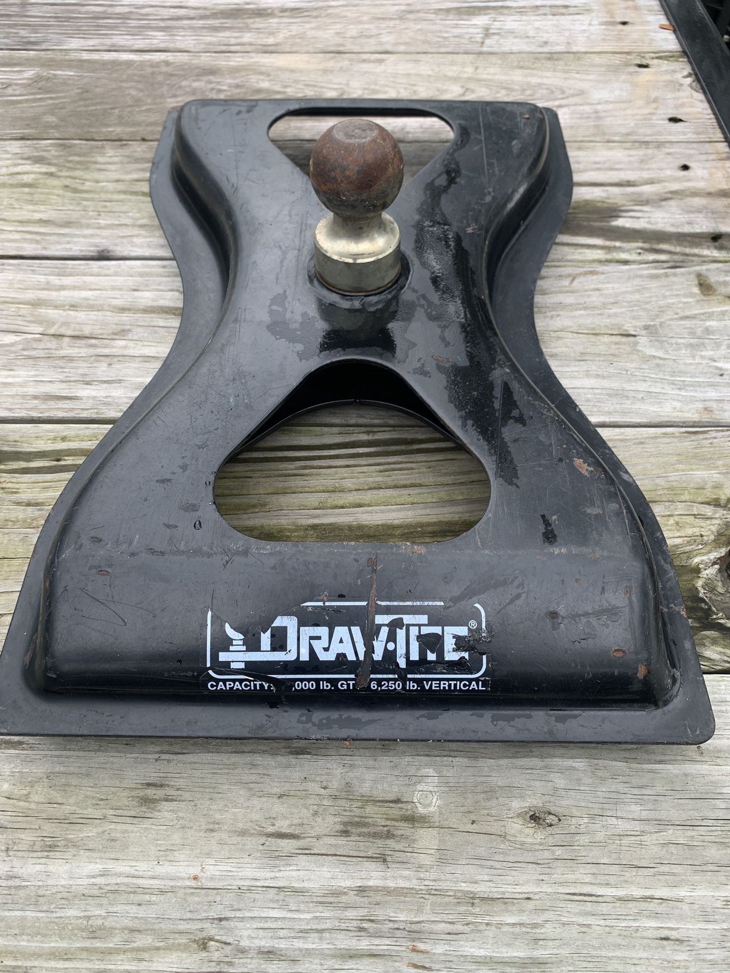 Above Bed Ball Hitch