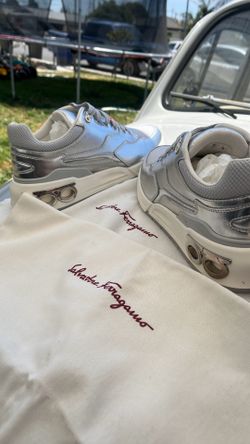 Feragamo shoes size 9