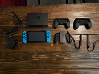 Nintendo Switch Bundle (2017) (CASH ONLY)