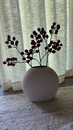 White Ribbed Round Ceramic Vase