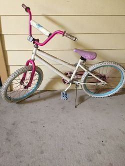 Girls bike