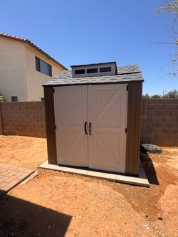 Rubbermaid shed 7'x7'x8'4"