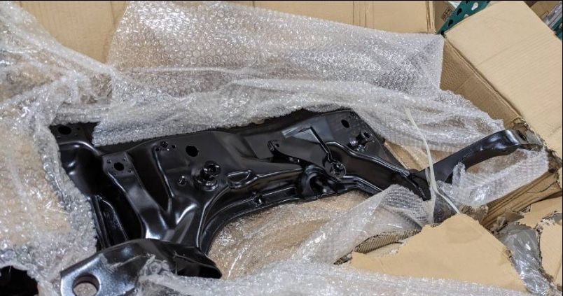 Front Subframe Axle Crossmember for Ford Focus Hatchback 1(contact info removed) / for Ford Focus Saloon And Focus Estate