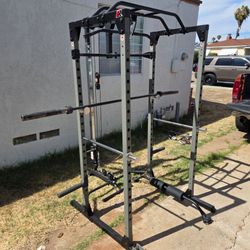 Fitness reality power rack squat rack with pulley and bar