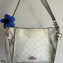 Coach Shoulder Bag (Crème)