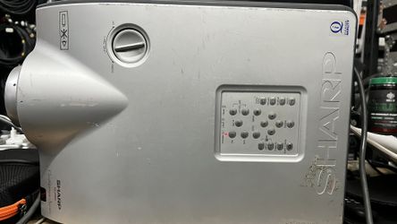 Sharp LCD Projector XG-P25X