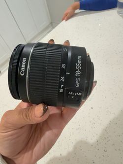 Canon EF-S 18-55mm lens. FOR PARTS ONLY