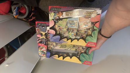 Ascended Heroes premium collection boxes￼