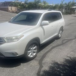 2013 Toyota Highlander 