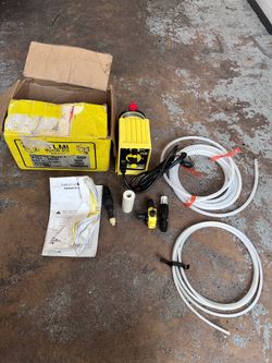 LMI LIQUID METRONICS P141-352SI / P141352SI SERIES P METERING PUMP
