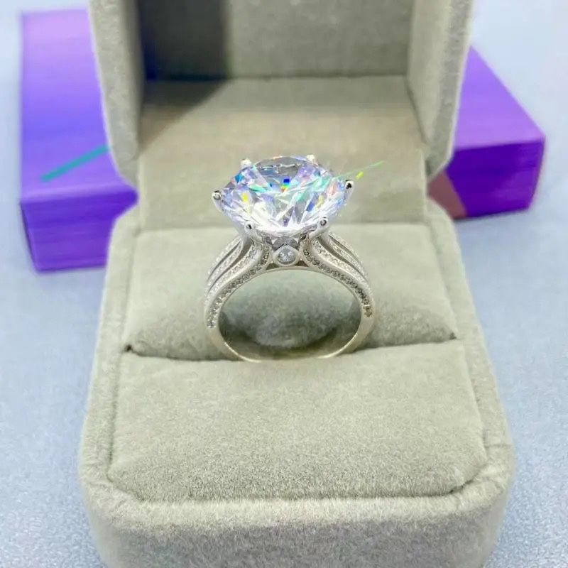 Sterling Silver 925 10CT Certified Moissanite Diamond 💎 Excellent Cut Engagement Ring Size 7 