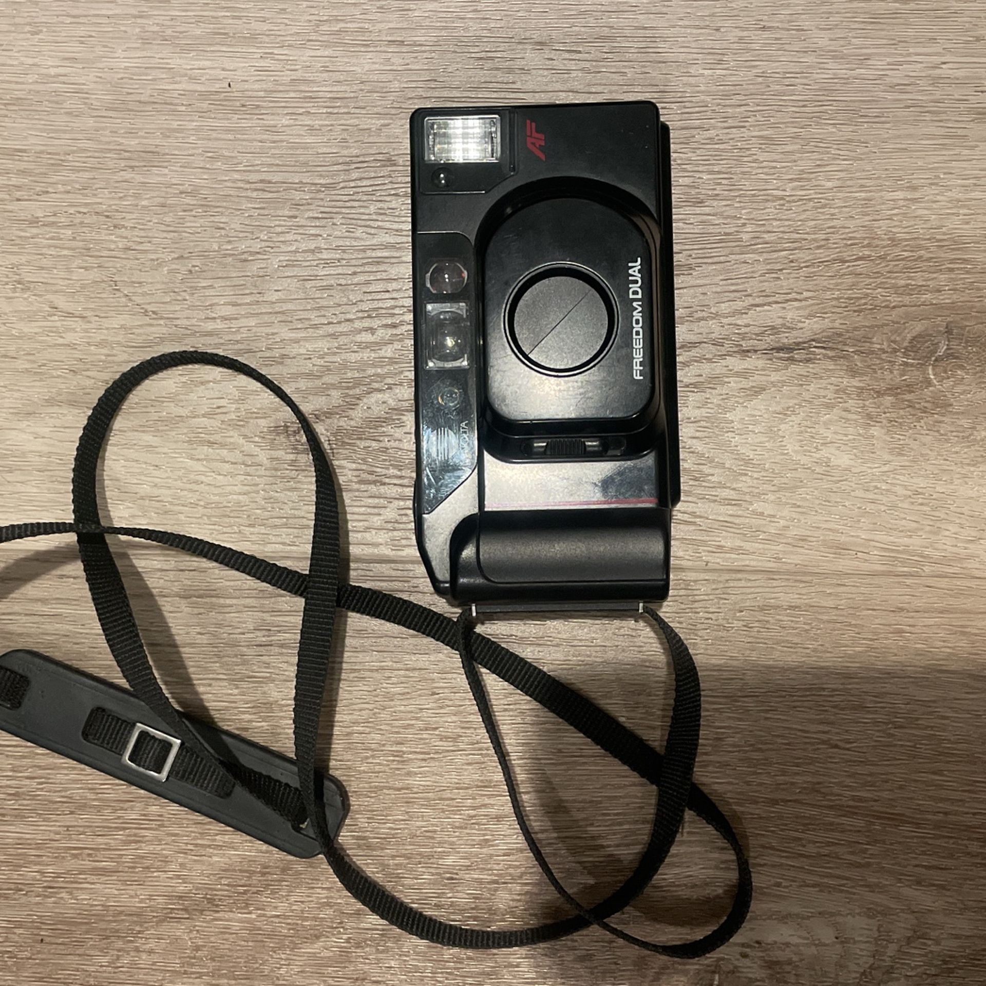 Minolta Freedom Dual 35mm Film Camera 