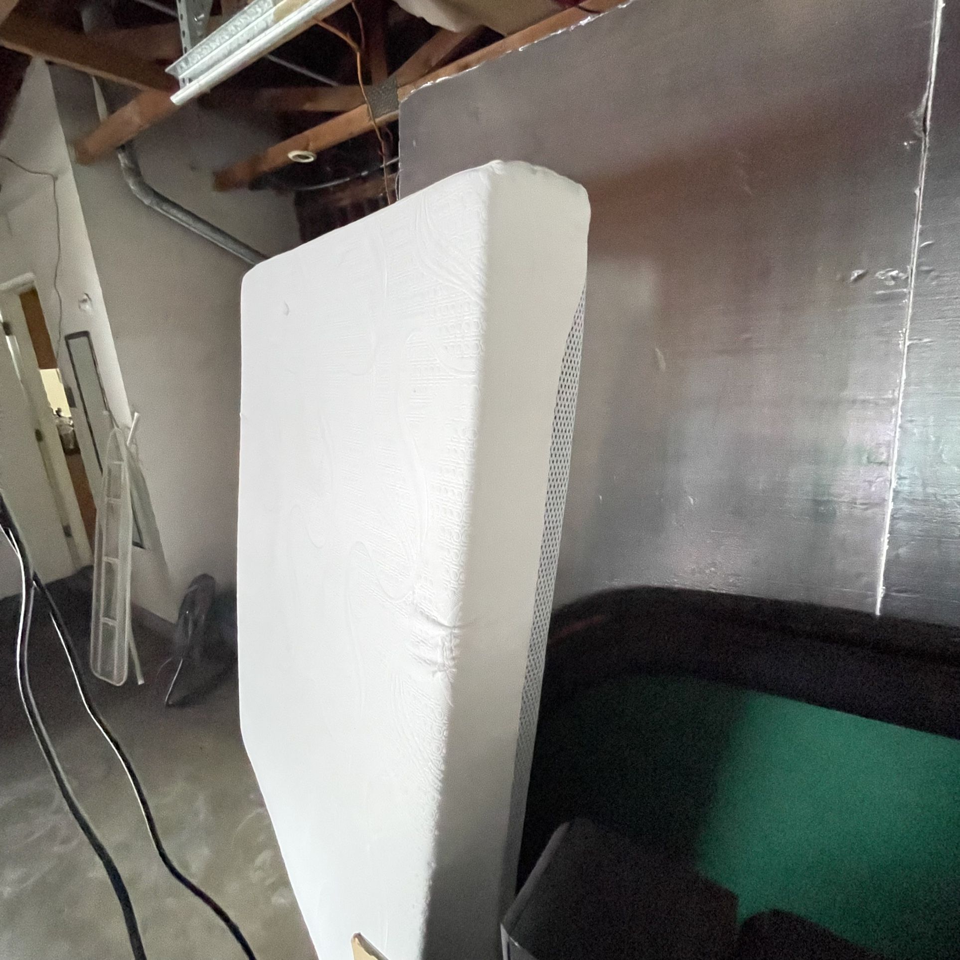 Brand NEW Mattress Tempur-Pedic