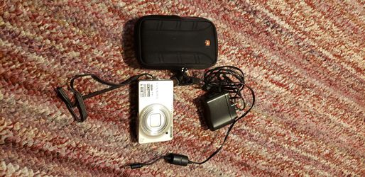 Nikon camera, case and charger