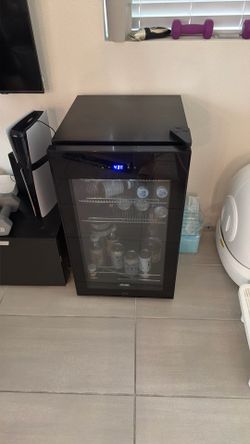 Mini refrigerator