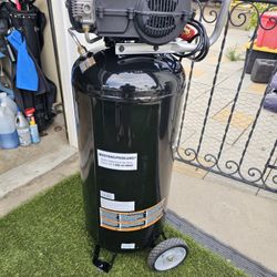 Like New 20g 200psi Husky Air Compressor 