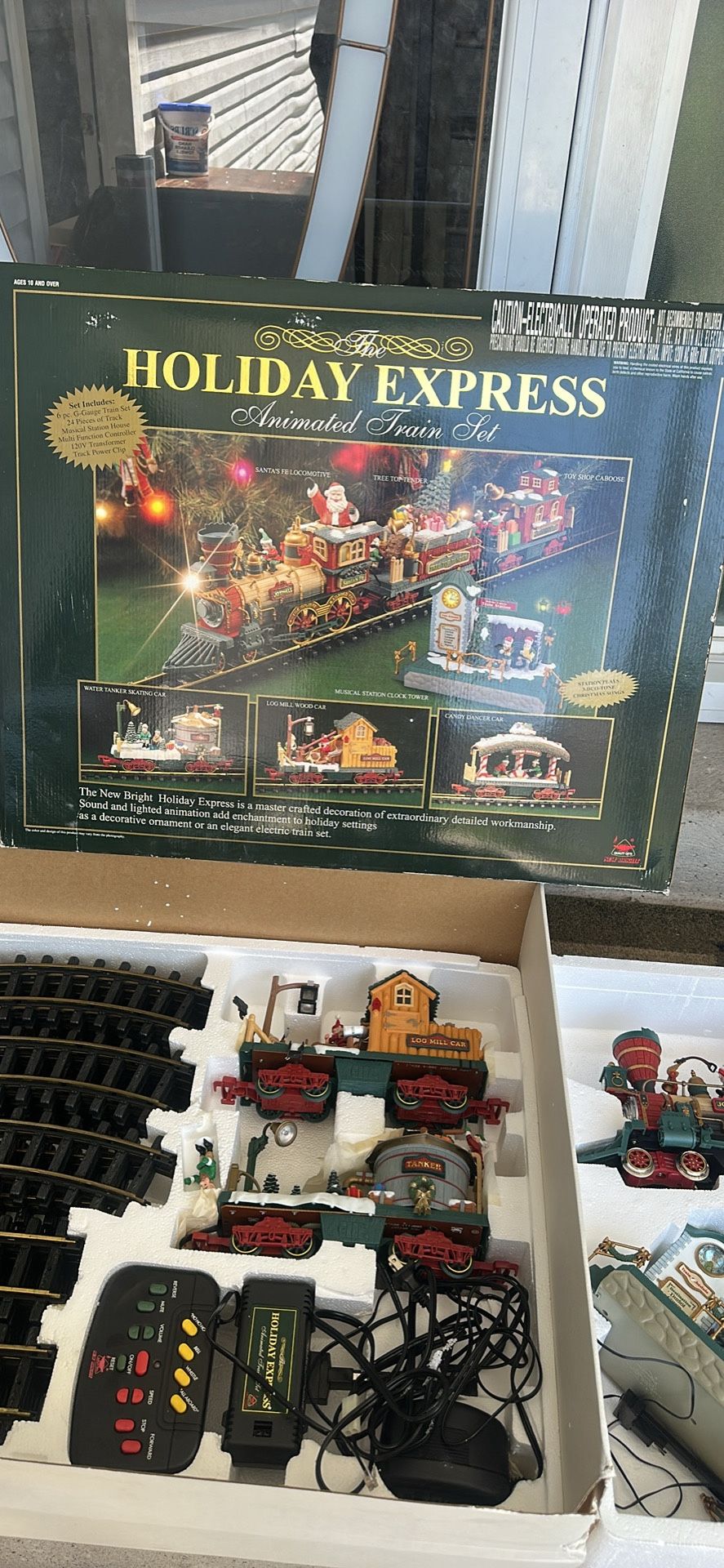 New Bright Holiday Express #387 Animated Train Set Christmas Train RARE Complete