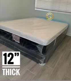 Queen Plush Pillow Top Mattress Set | Same Day Delivery