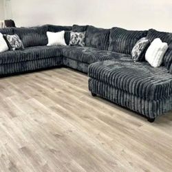 Oversized Sectional **NEW ARRIVAL** Fast Delivery