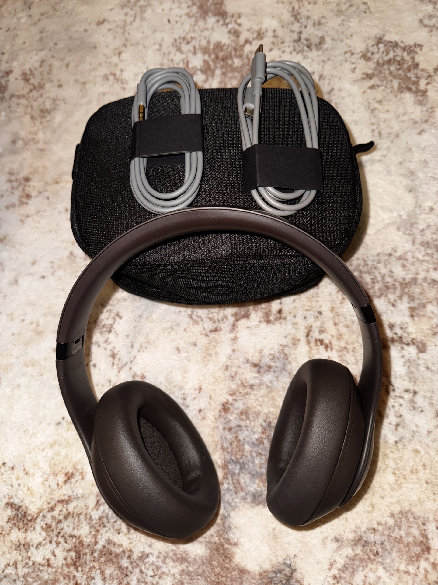 Beats Studio Pro - Wireless Bluetooth Noise Cancelling Headphones (Deep Brown)