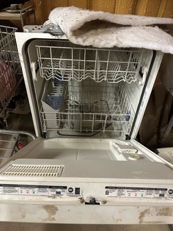 Dish washer