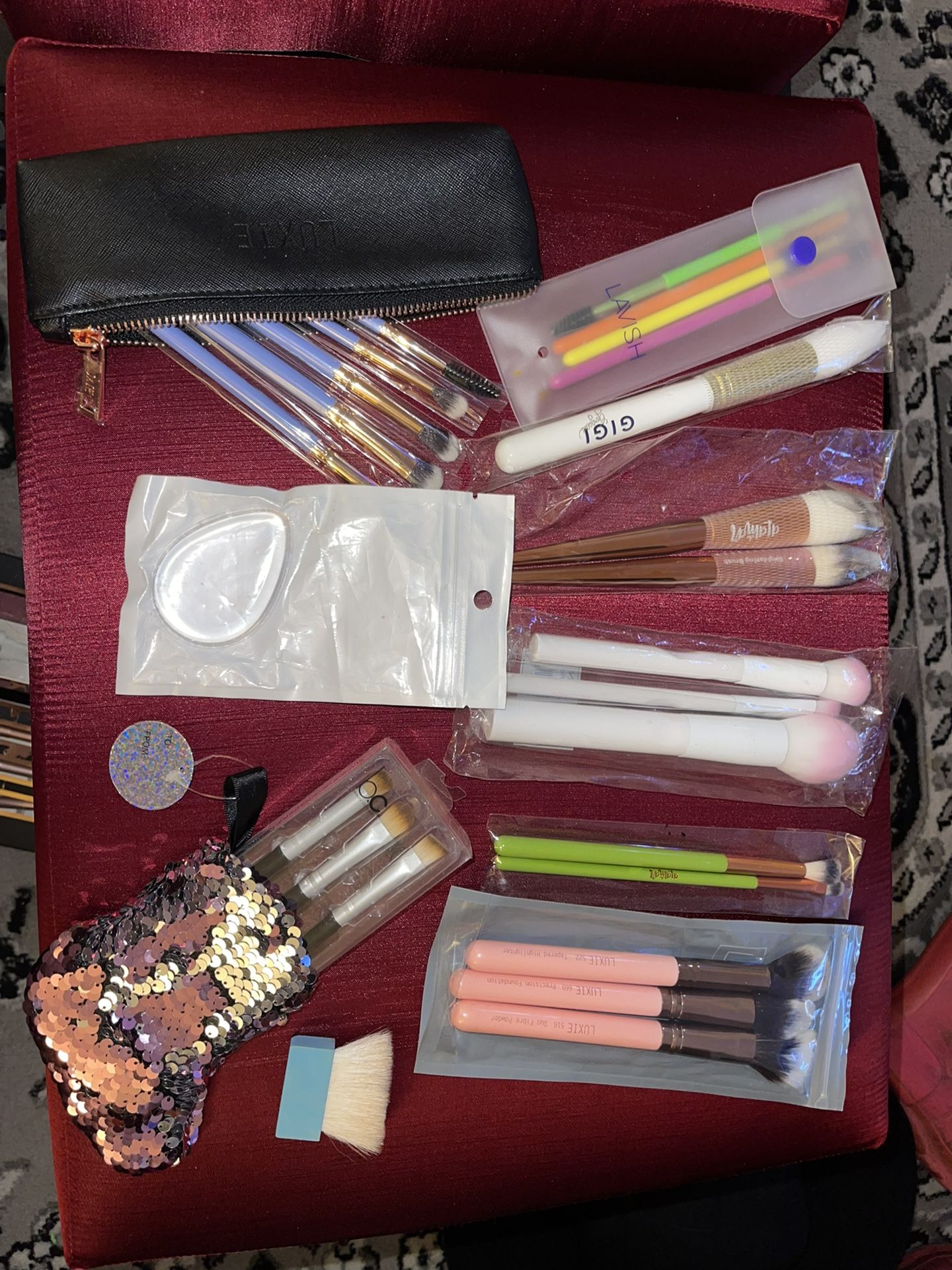 Brand New Makeup Brushes