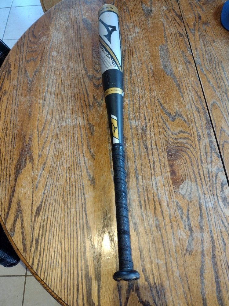 Mizuno USA Bat 29 " Length 19 Ounces