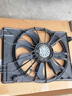 Chrysler300 Cooling Fan.