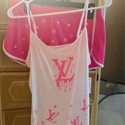 Matching set with logo on it