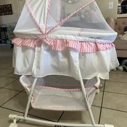 Bassinet 