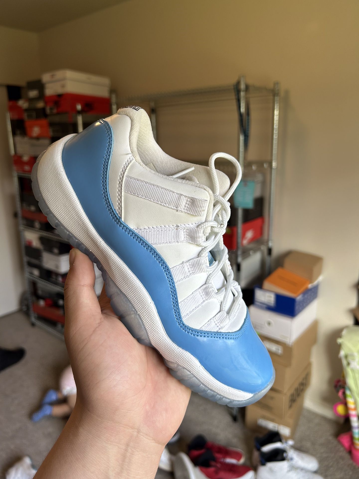 Jordan 11 Low University Blue Size 5.5y/7W
