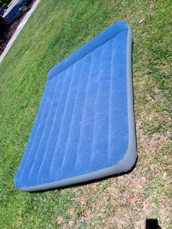 BESTWAY FULL SIZE INFLATABLE MATTRESS
