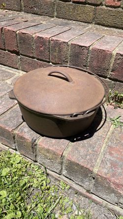 Vintage Lodge Cast Iron Dutch Oven Pot